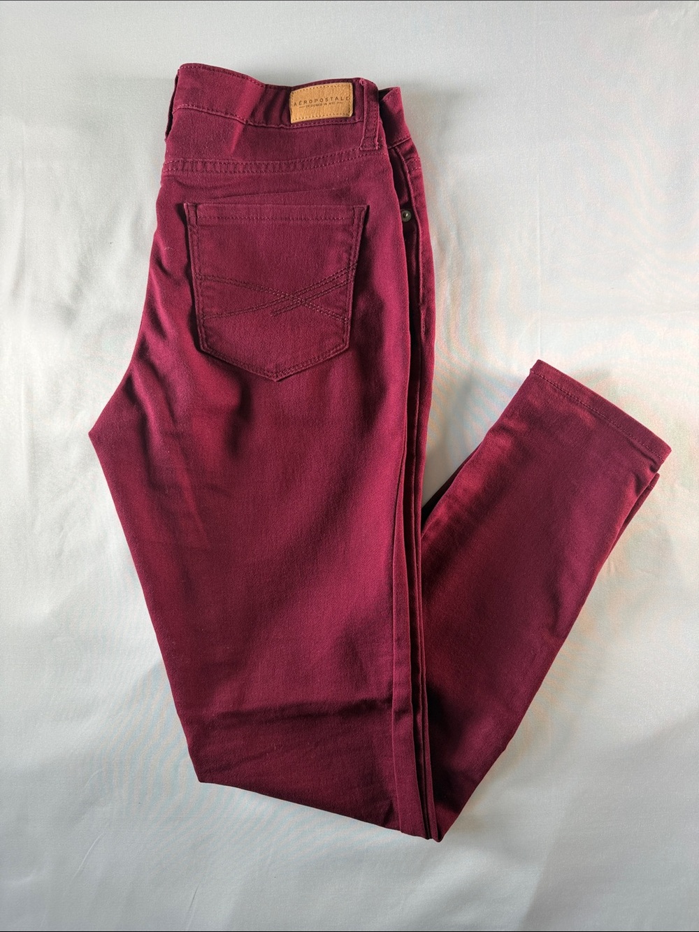 Aeropostal High-Rise Jegging in Wine